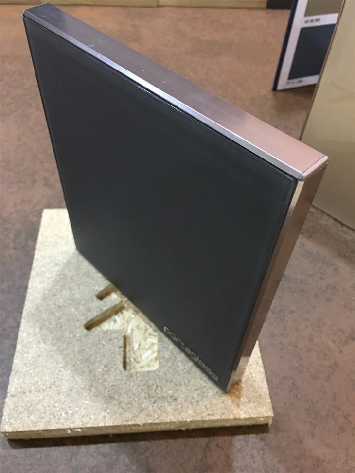 Aluminium Edge Matte 2mm Glass Front Cabinet Door (2)